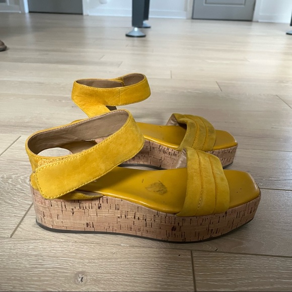 Franco Sarto Wedge - Picture 1 of 4